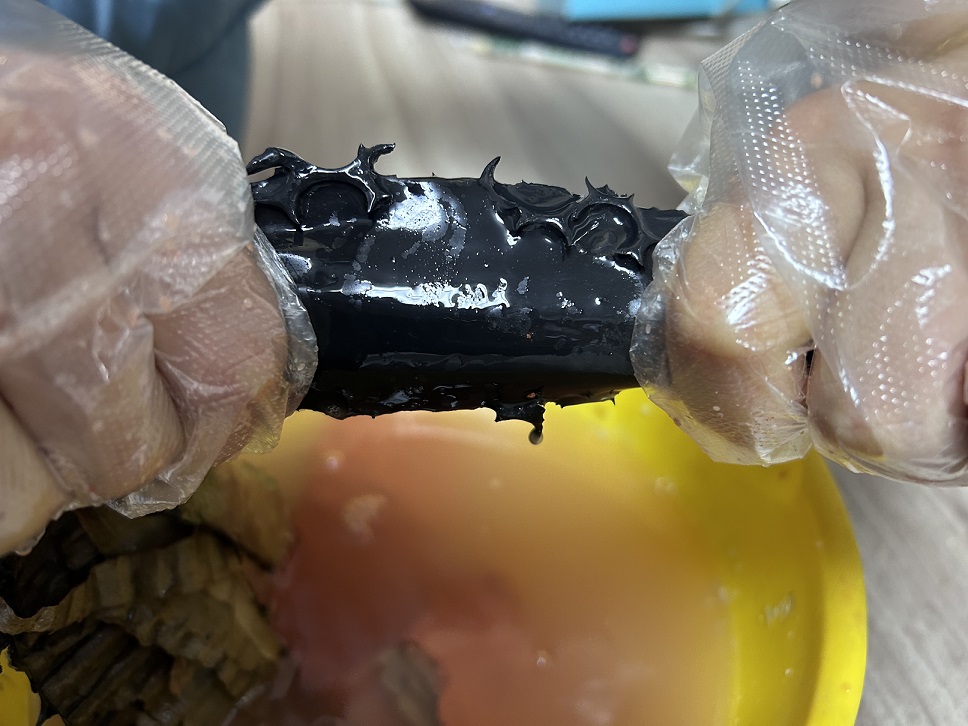 不同廠家的聚氨酯防水涂膜拉伸力測(cè)試